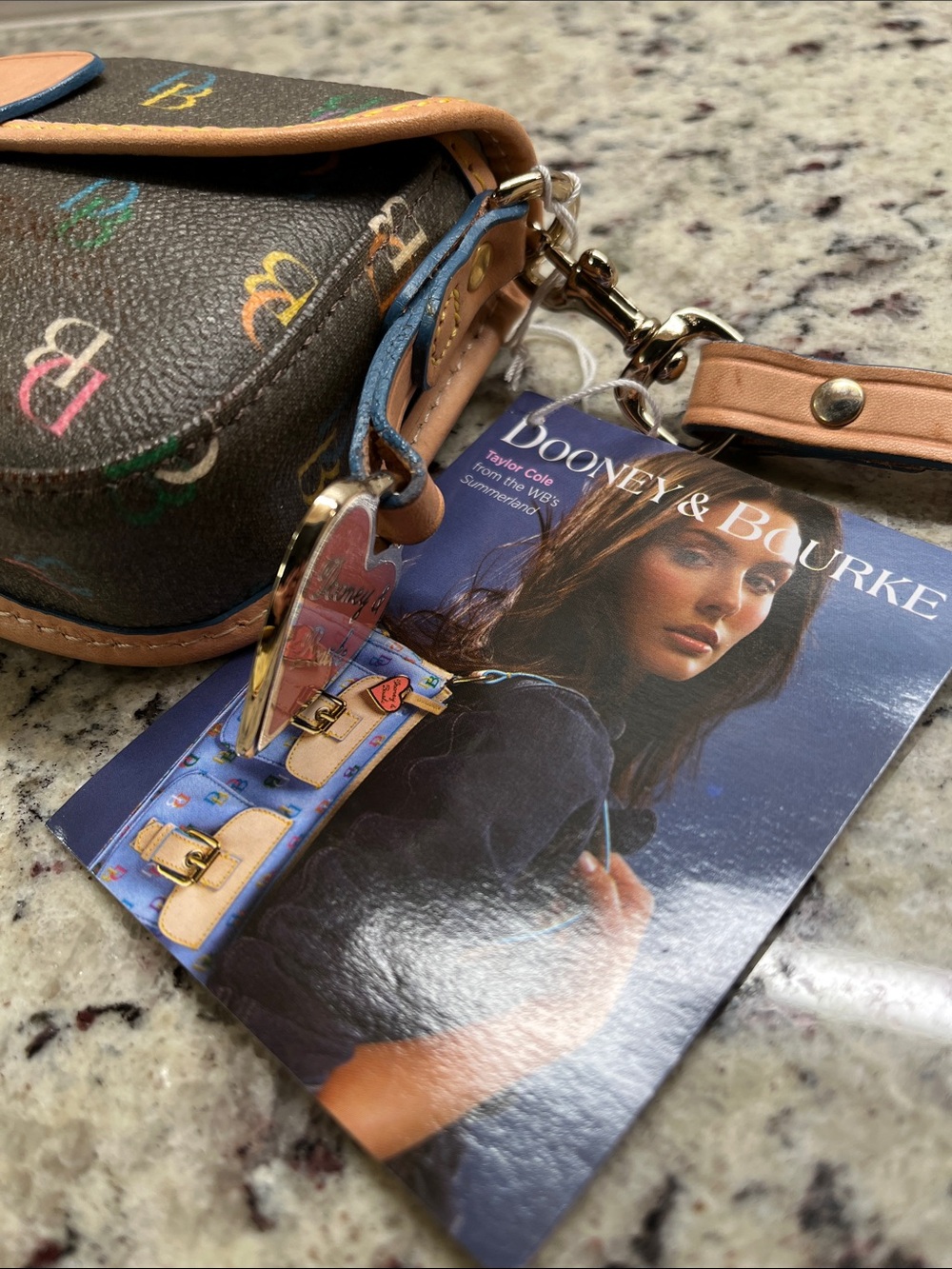 Dooney & Bourke Wristlet NWT - Picture 12 of 13